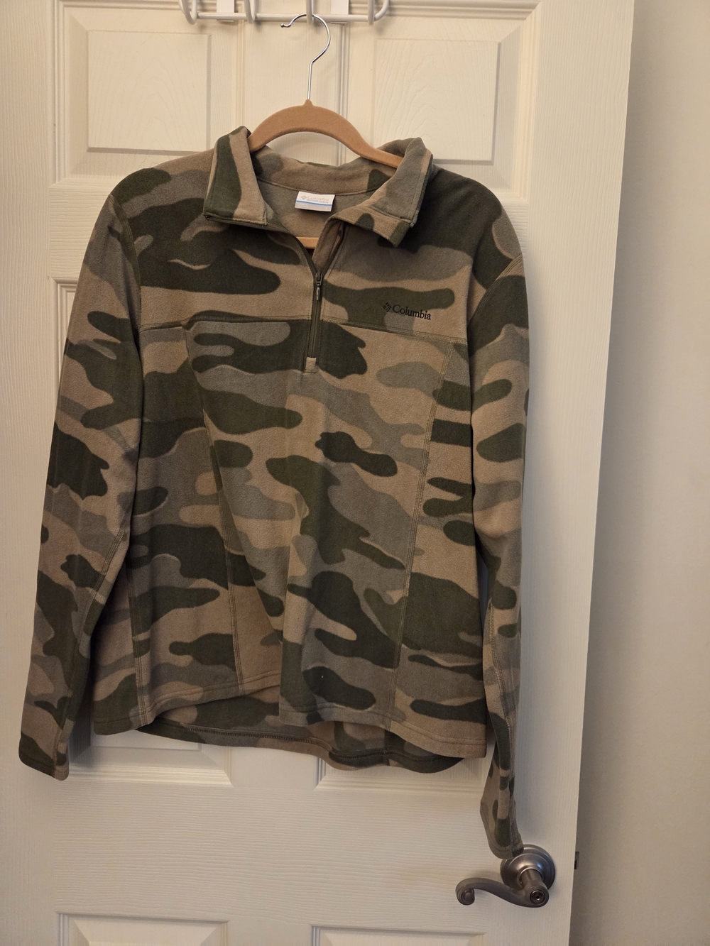 Columbia Women’s Camo 1/4 Zip-Up Fleece - Green/Tan